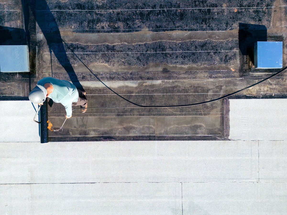 Flat roof on a Chicago building